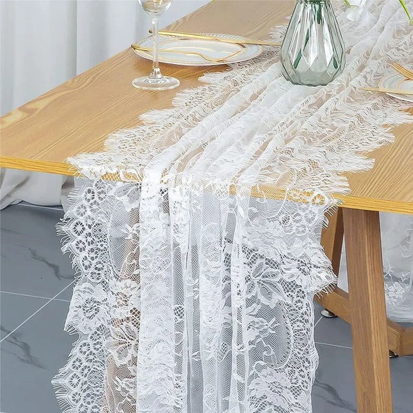 Caminho de Mesa em Renda Floral — 3 m